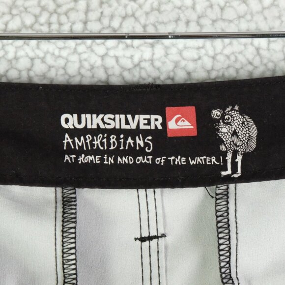 Quiksilver Amphibians Shorts Mens 30 Gray Swim Beach Summer Hybrid - Picture 9 of 12